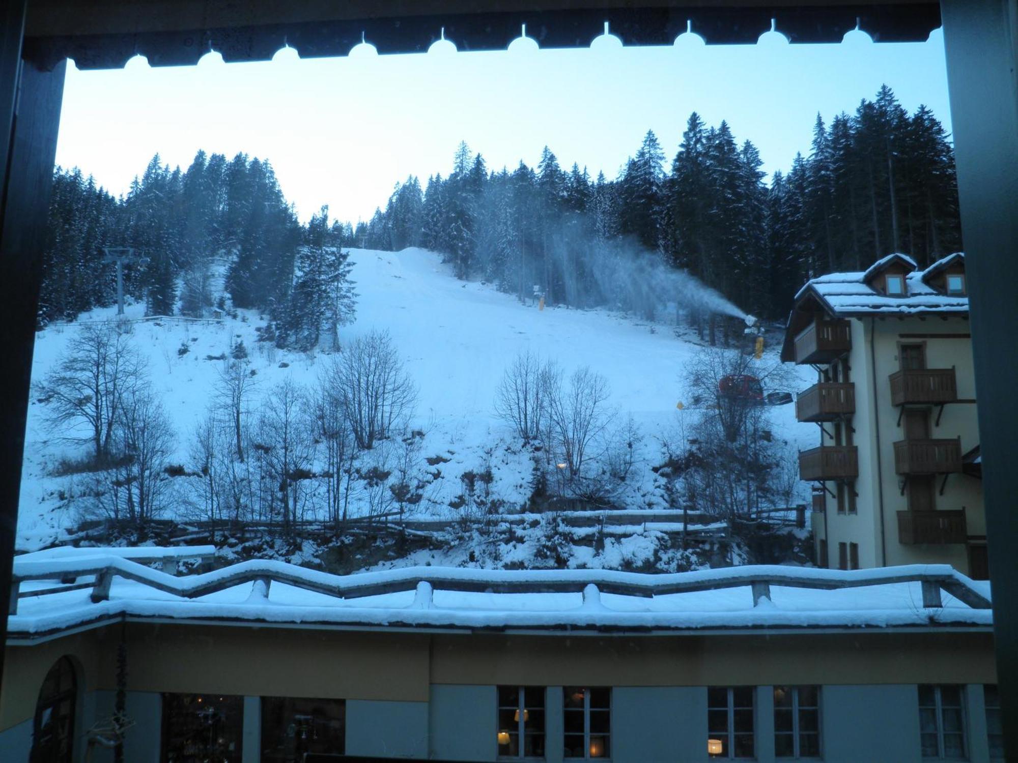 Residence Hotel Sport Campiglio Madonna di Campiglio Exterior foto