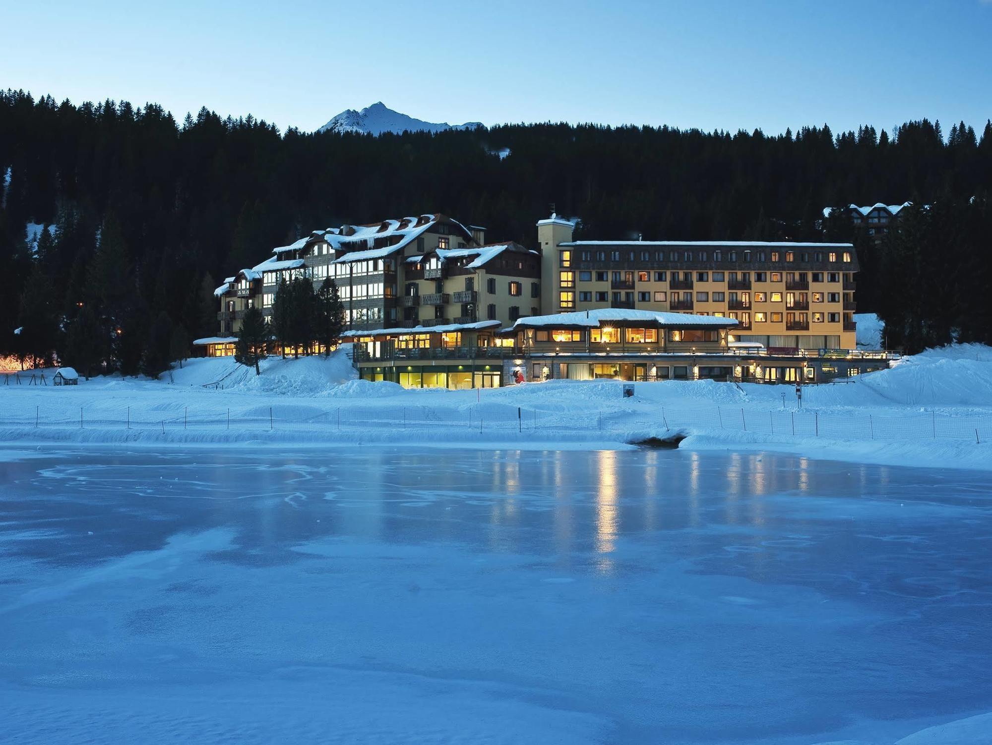 Residence Hotel Sport Campiglio Madonna di Campiglio Exterior foto
